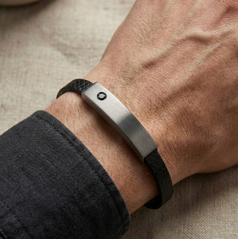 LYNGOT TITANE | Black Diamond (Édition Furtive – Titane Grade 5 & Cuir)